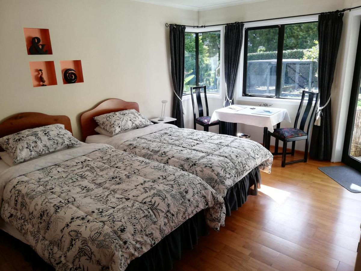 The Little Gem Hotel Waitara Exterior photo